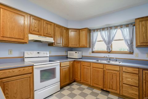 Tiny photo for 4718 W Country Road #150, Danville, IN 46122 (MLS # 202615682)