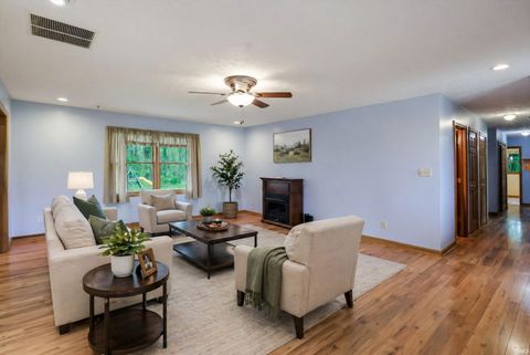 Tiny photo for 4718 W Country Road #150, Danville, IN 46122 (MLS # 202615682)