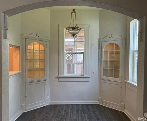 Tiny photo for 804 S 10th Street, Lafayette, IN 47905 (MLS # 202532611)