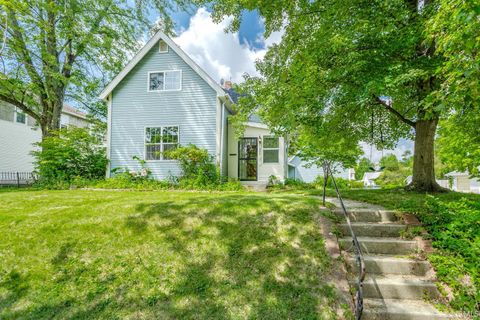 Tiny photo for 804 S 10th Street, Lafayette, IN 47905 (MLS # 202532611)