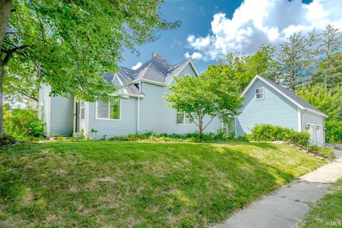 Tiny photo for 804 S 10th Street, Lafayette, IN 47905 (MLS # 202532611)