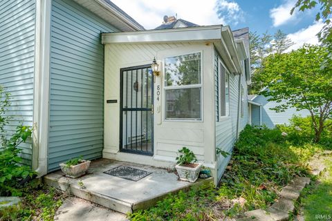 Tiny photo for 804 S 10th Street, Lafayette, IN 47905 (MLS # 202532611)