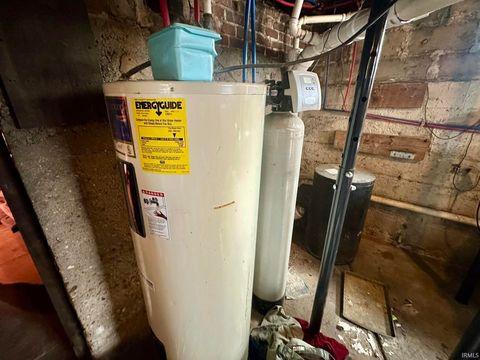 Tiny photo for 115 N Miami Street, Peru, IN 46970 (MLS # 202605645)