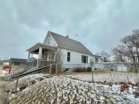 Photo of 115 N Miami Street, Peru, IN 46970 (MLS # 202605645)