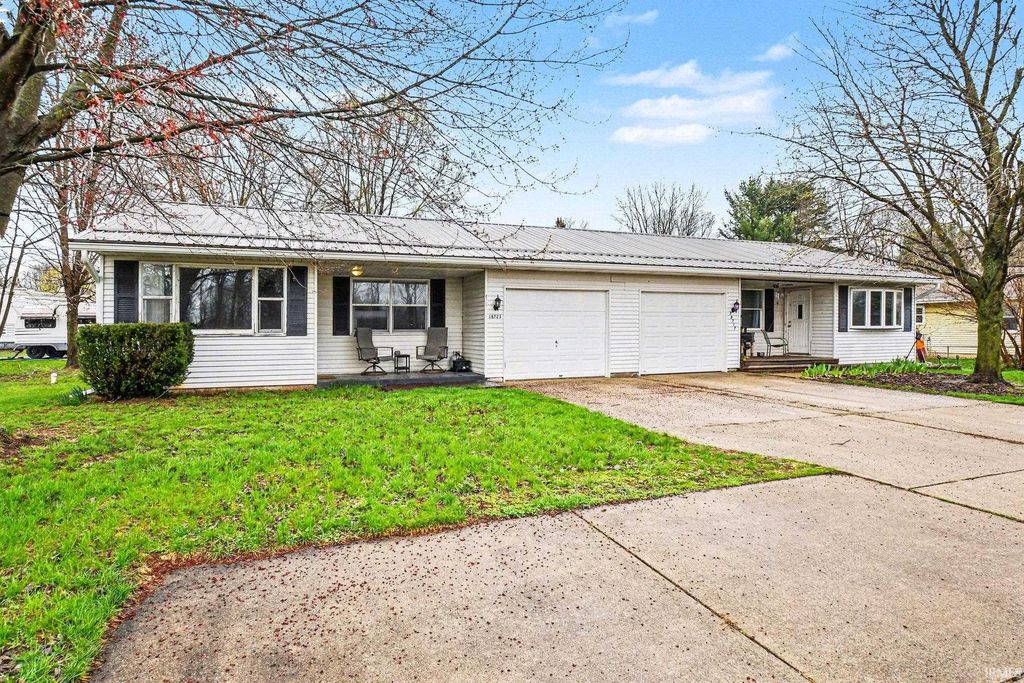 Photo of 18717/18723 County Road 104 Road, Bristol, IN 46507 (MLS # 202611999)