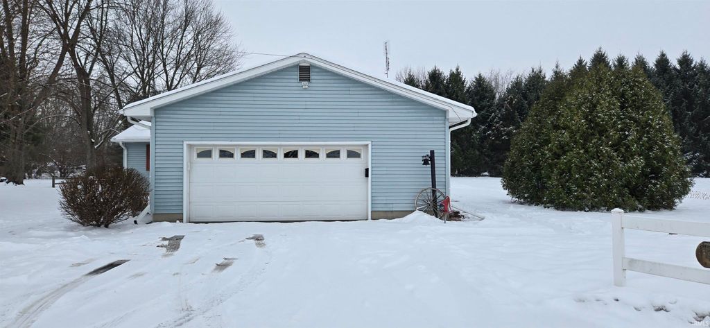 Photo of 10942 N Ogden Road, North Manchester, IN 46962 (MLS # 202548302)