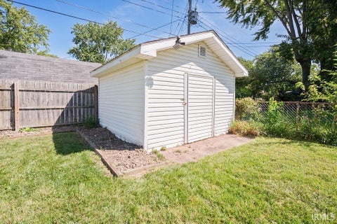 Tiny photo for 1716 Oakhill Road, Kokomo, IN 46902 (MLS # 202635152)