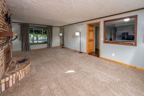 Tiny photo for 4531 Blue Water Court, Fort Wayne, IN 46804 (MLS # 202618647)