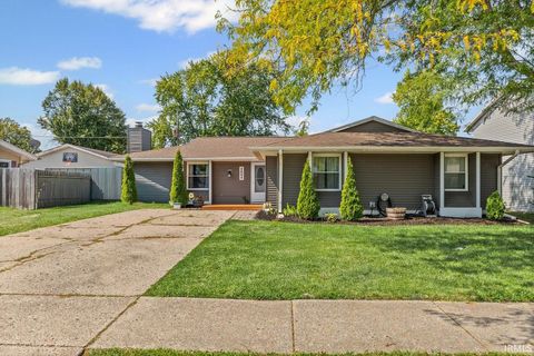 Photo of 2004 Arcadia Drive, Lafayette, IN 47905 (MLS # 202536877)