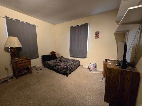 Tiny photo for 504 S Park Drive, Monticello, IN 47960 (MLS # 202604864)