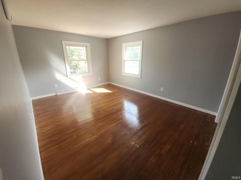 Tiny photo for 308 Longtree Lane, Logansport, IN 46947 (MLS # 202541396)