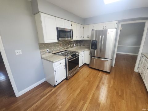 Tiny photo for 308 Longtree Lane, Logansport, IN 46947 (MLS # 202541396)
