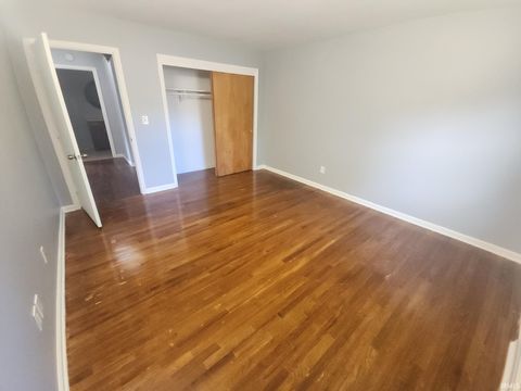 Tiny photo for 308 Longtree Lane, Logansport, IN 46947 (MLS # 202541396)