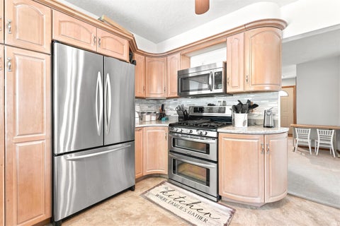 Tiny photo for 213 Willow Court, Kendallville, IN 46755 (MLS # 202627350)