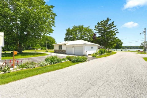 Tiny photo for 213 Willow Court, Kendallville, IN 46755 (MLS # 202627350)