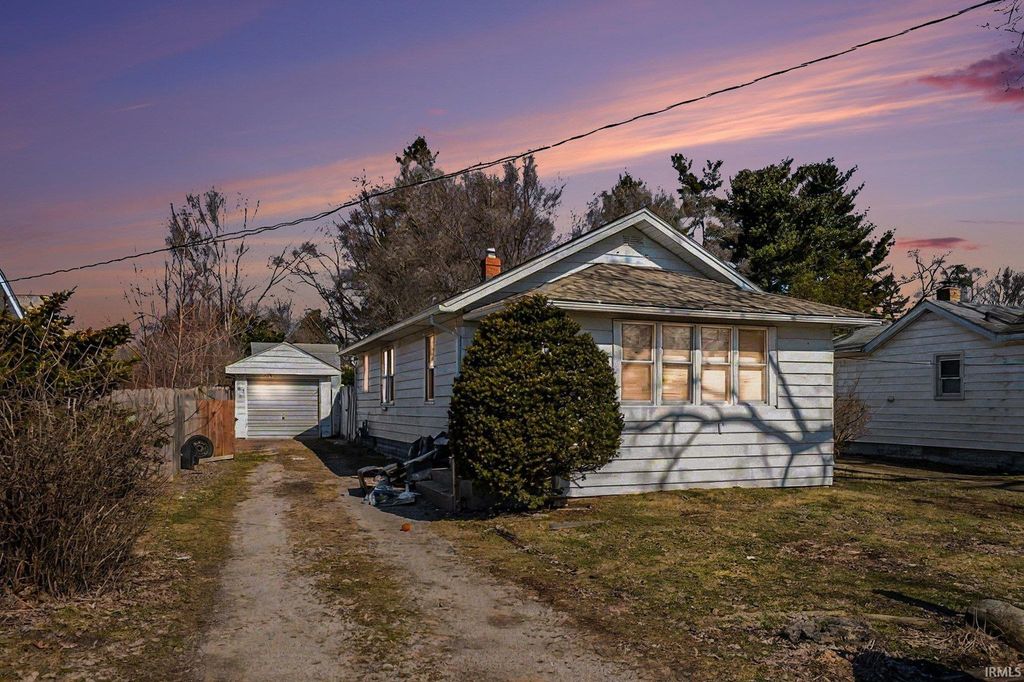 Photo of 22815 Hartzer Avenue, South Bend, IN 46628 (MLS # 202606724)