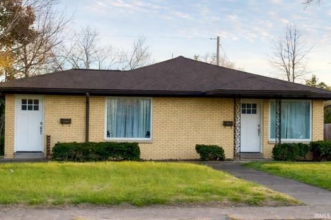 Photo of 2161 Washington Avenue, Evansville, IN 47714 (MLS # 202609742)