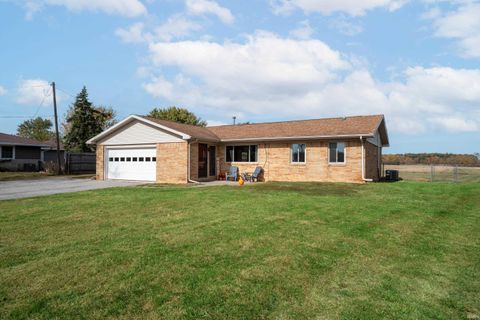 Tiny photo for 4792 E 100 N, Kokomo, IN 46901 (MLS # 202543834)