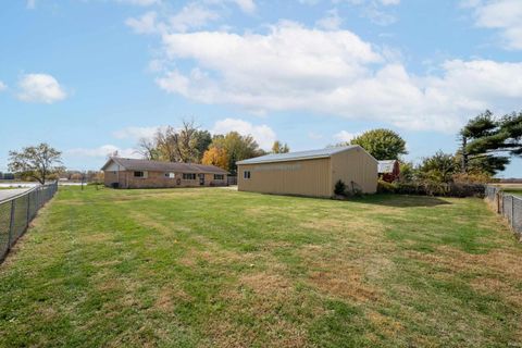Tiny photo for 4792 E 100 N, Kokomo, IN 46901 (MLS # 202543834)