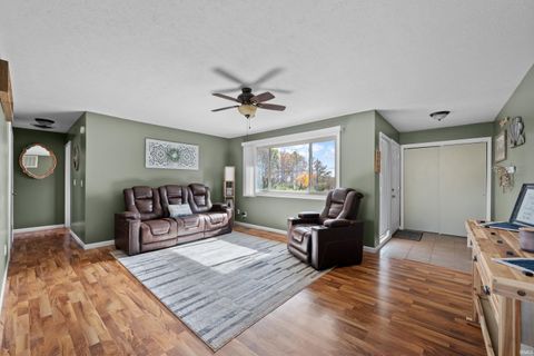 Tiny photo for 4792 E 100 N, Kokomo, IN 46901 (MLS # 202543834)