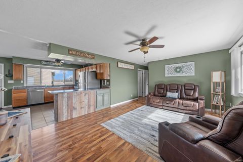 Tiny photo for 4792 E 100 N, Kokomo, IN 46901 (MLS # 202543834)