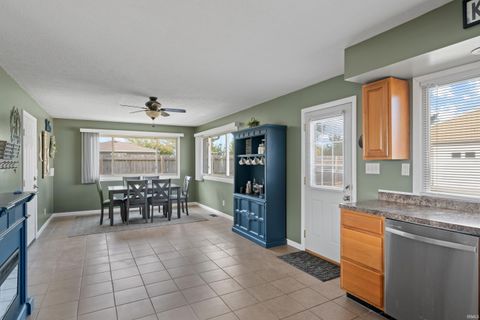 Tiny photo for 4792 E 100 N, Kokomo, IN 46901 (MLS # 202543834)