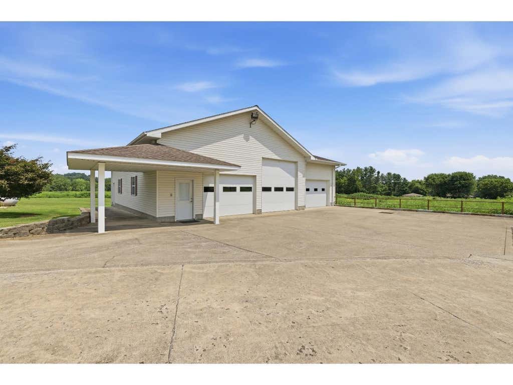 Photo of 4921 State Road 158, Bedford, IN 47421 (MLS # 202633304)