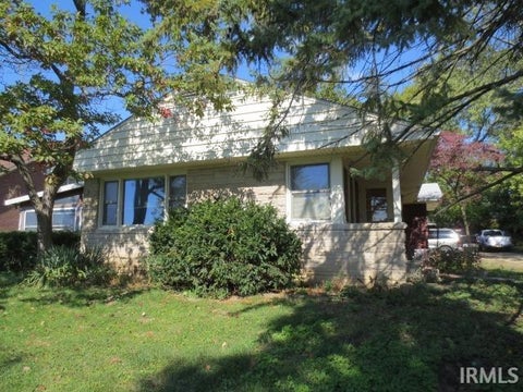 Tiny photo for 1142 Cherry Lane, West Lafayette, IN 47906 (MLS # 202643537)