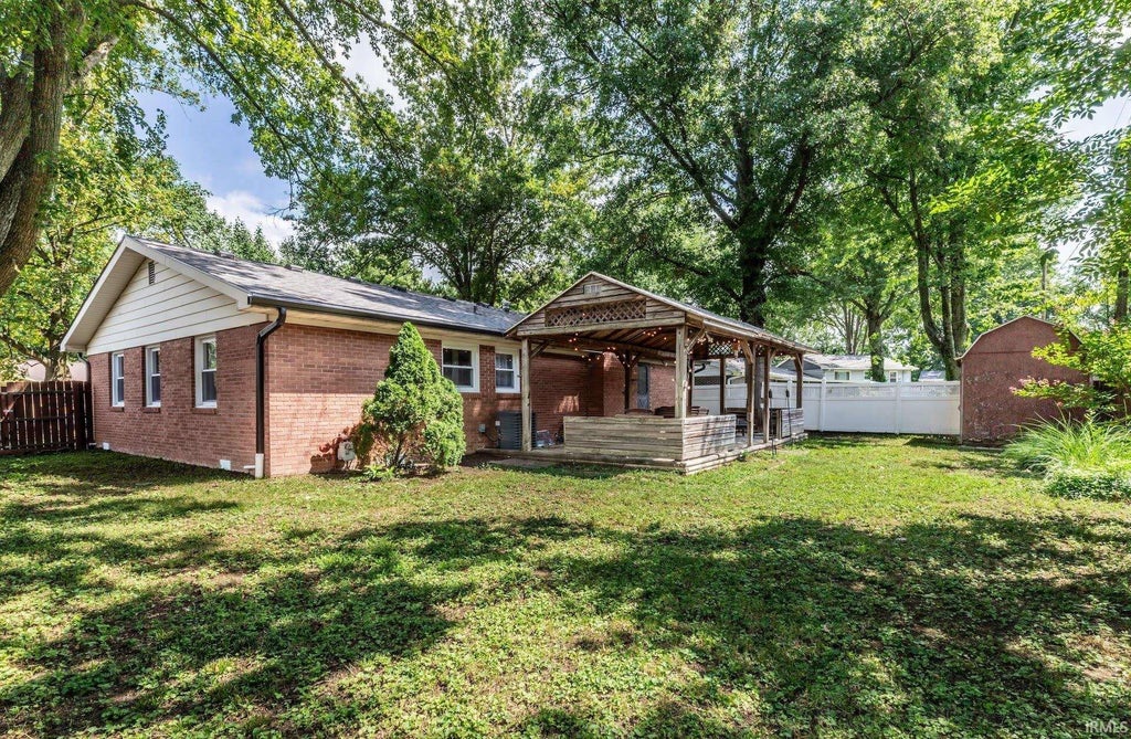 Photo of 4601 Greencove Avenue, Evansville, IN 47714 (MLS # 202634236)