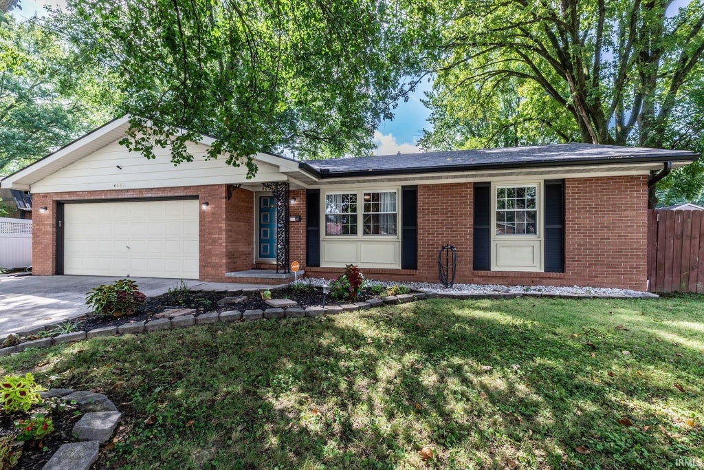Photo of 4601 Greencove Avenue, Evansville, IN 47714 (MLS # 202634236)
