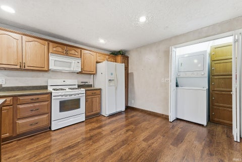 Tiny photo for 10555 N A Drive, Kendallville, IN 46755 (MLS # 202642937)