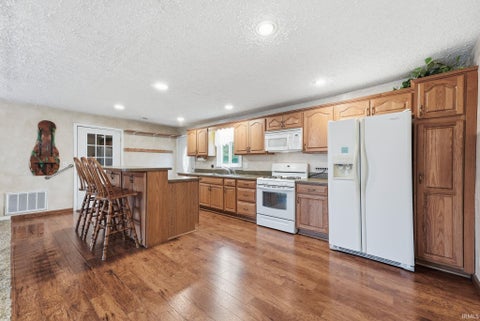 Tiny photo for 10555 N A Drive, Kendallville, IN 46755 (MLS # 202642937)