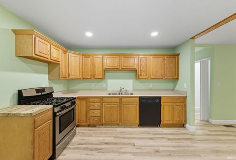 Tiny photo for 1304 E Morgan Street, Kokomo, IN 46901 (MLS # 202536665)