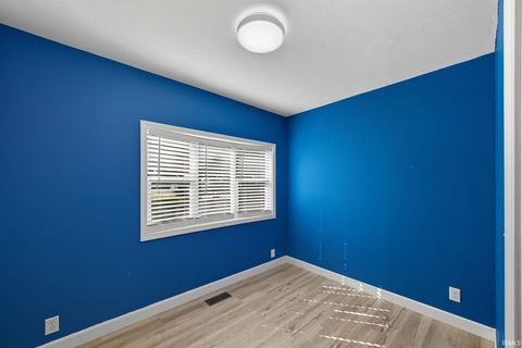 Tiny photo for 1304 E Morgan Street, Kokomo, IN 46901 (MLS # 202536665)