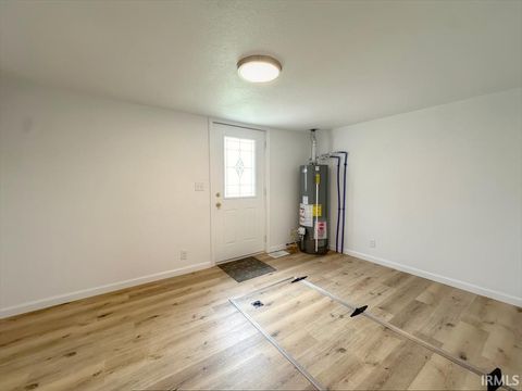 Tiny photo for 9 BOULEVARD, Peru, IN 46970 (MLS # 202613621)