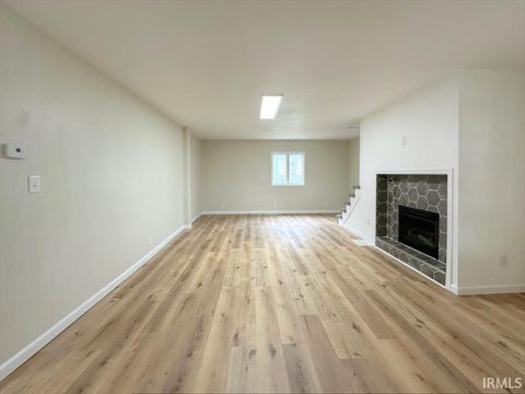 Tiny photo for 9 BOULEVARD, Peru, IN 46970 (MLS # 202613621)