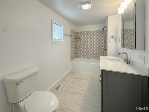 Tiny photo for 9 BOULEVARD, Peru, IN 46970 (MLS # 202613621)