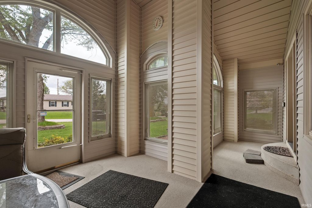 Photo of 3328 N Chase Drive, Warsaw, IN 46582 (MLS # 202619123)