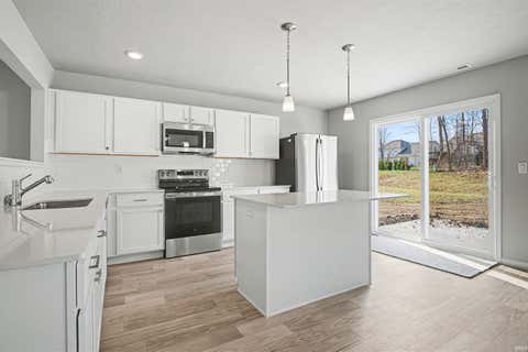 Tiny photo for 8247 Catberry Trail, Fort Wayne, IN 46804 (MLS # 202621603)