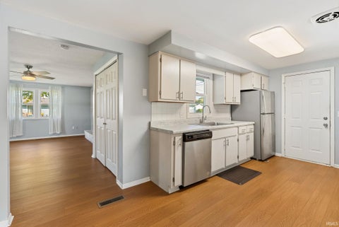 Tiny photo for 1429 Dundee Drive, New Haven, IN 46774 (MLS # 202644842)