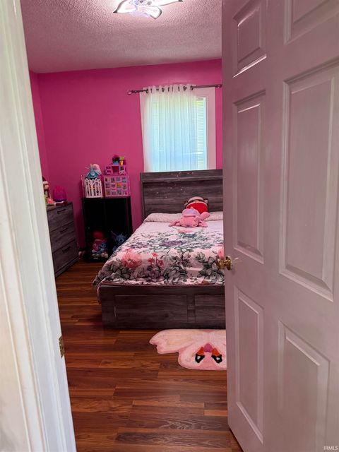 Tiny photo for 814 N Jackson Street, Huntingburg, IN 47542 (MLS # 202618637)
