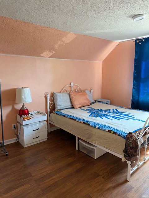 Tiny photo for 814 N Jackson Street, Huntingburg, IN 47542 (MLS # 202618637)