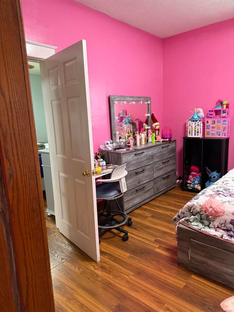 Tiny photo for 814 N Jackson Street, Huntingburg, IN 47542 (MLS # 202618637)