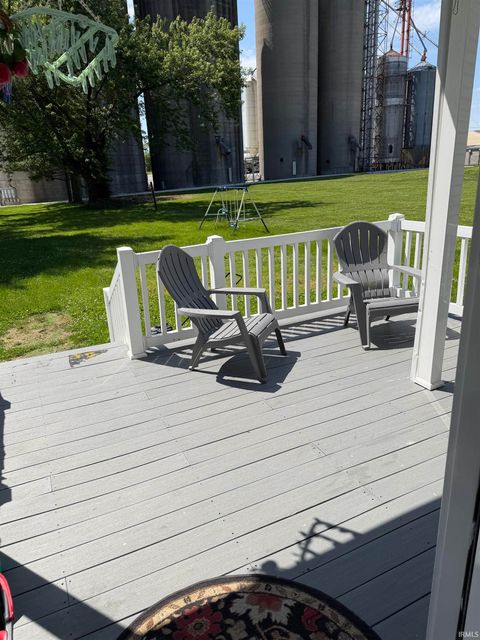 Tiny photo for 814 N Jackson Street, Huntingburg, IN 47542 (MLS # 202618637)