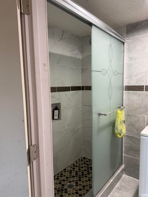 Tiny photo for 814 N Jackson Street, Huntingburg, IN 47542 (MLS # 202618637)