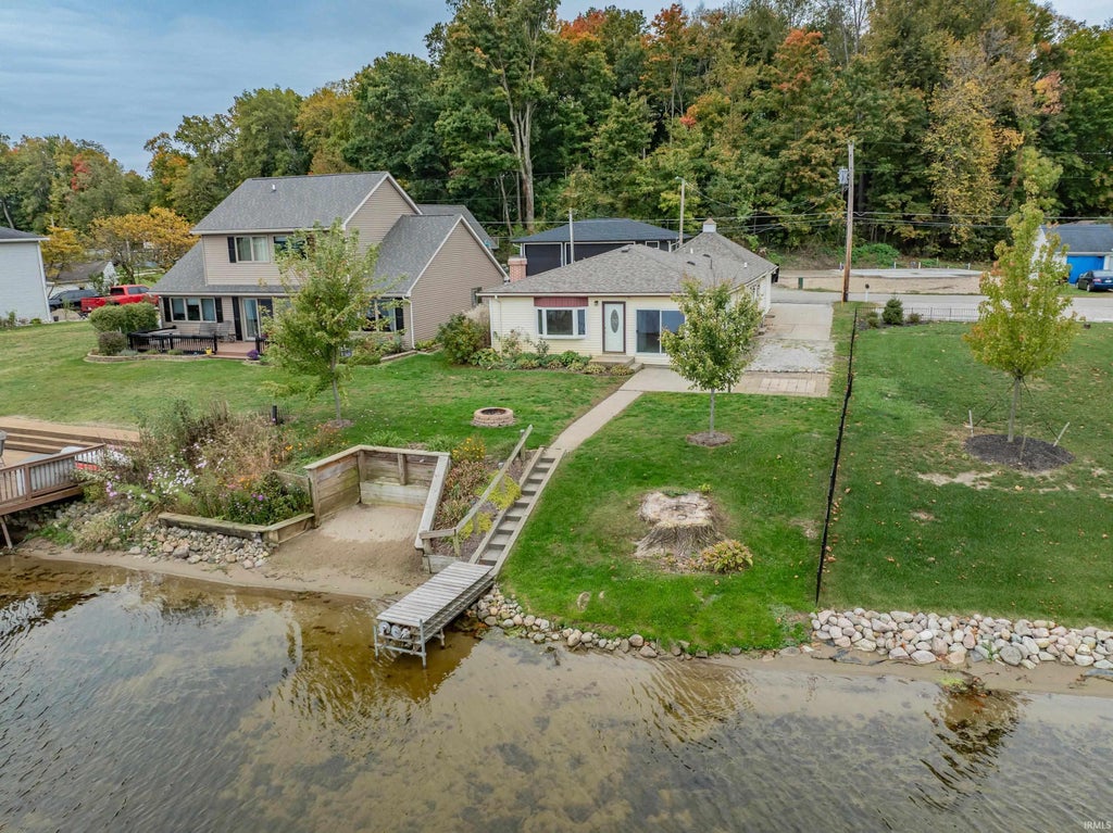 Photo of 3628 W Lakeshore Drive #57, Columbia City, IN 46725 (MLS # 202643149)