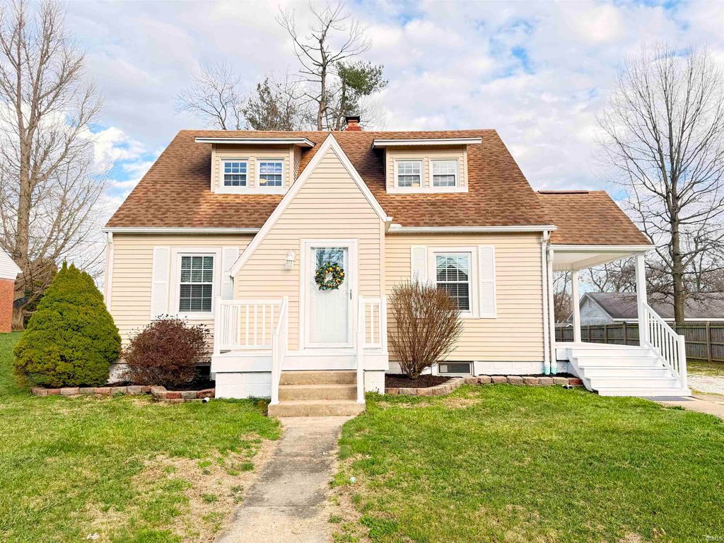 Photo of 1109 N First Street, Boonville, IN 47601 (MLS # 202607387)