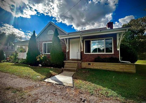 Photo of 7999 Heim Road, Chandler, IN 47610 (MLS # 202542935)