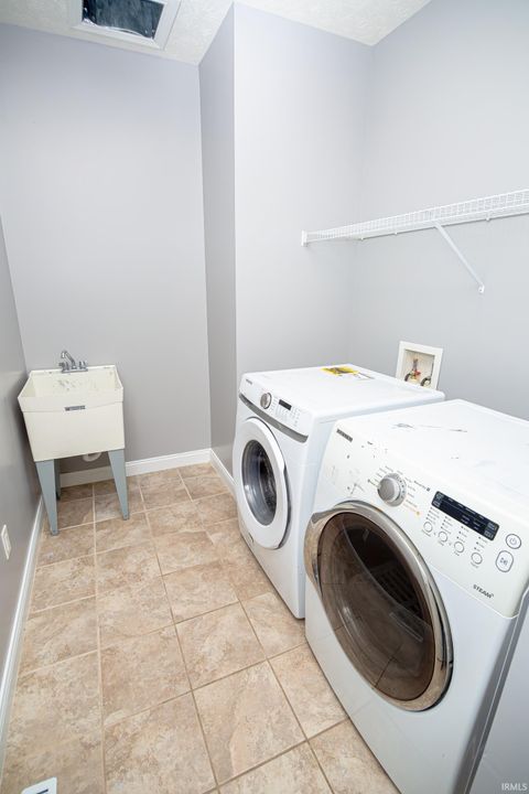 Tiny photo for 3905 Rushgrove Drive, Lafayette, IN 47909 (MLS # 202518104)