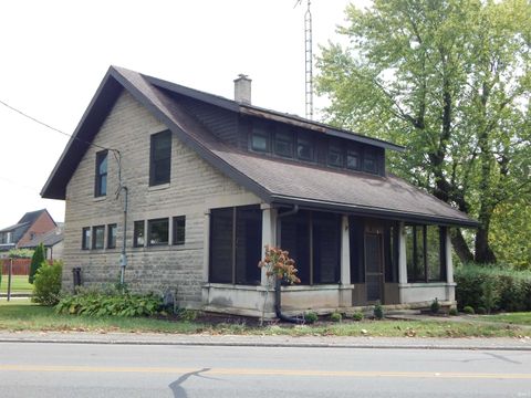 Photo of 2028 Washington Ave Ave, Bedford, IN 47421 (MLS # 202538877)